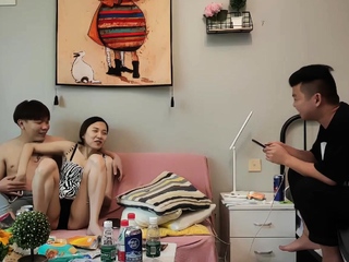 Amateur French Teen Threesome