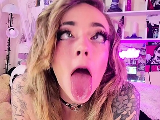 Hot Blonde Babe Solo Masturbation