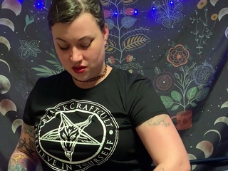 Hot brunette amateur MILF rides hubbys cock