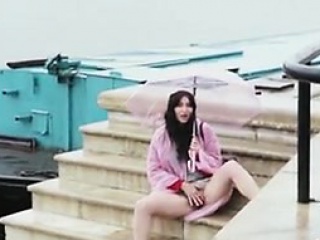 Exhibitionist Flashes Publicly