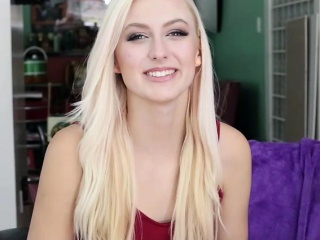 Gorgeous Blonde Alexa Is Cum...