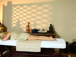 Amazing Massage Bedstead...