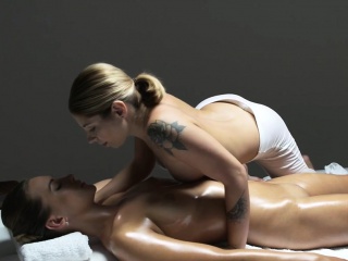 Babe Gets Massage...