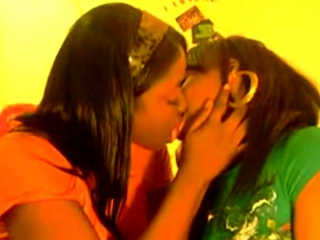 Black Girls Kissing...