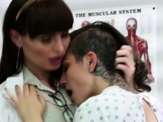 Horny Brunette TS Natalie Mars bangs Rizzo Fords pussy