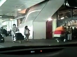 Sgrillettata in aeroporto