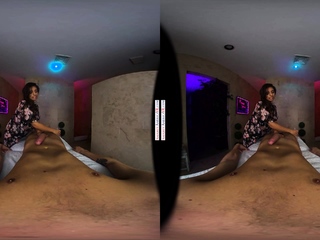 Naughty America – Ella Knox gives the ultimate happy ending