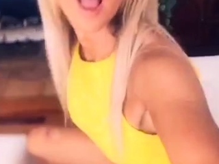 Solo webcam tranny masturbation