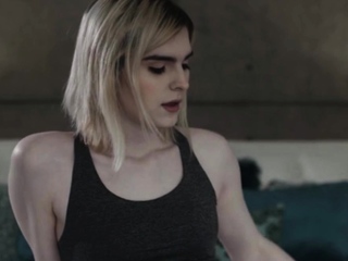 Ts Ella Hollywood pleasures a bigcock