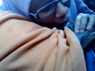 malay-tudung specky isap konek