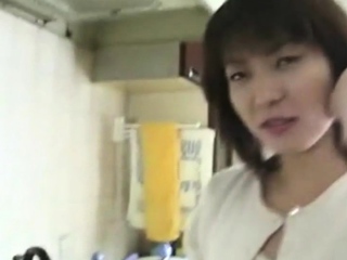 Japanese Babe carrot Pussy