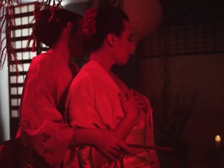 Asian transgender Kasey Kei fucked Casey Calvert pussy