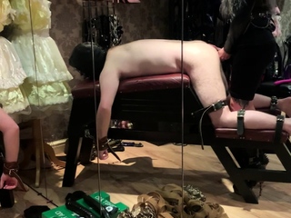 Cfnm femdom fetish hottie