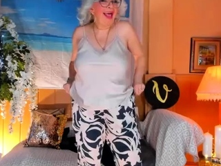 BBW with big boobs on webcam 3 gives ca