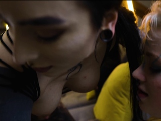 Anuskatzz anal strap-on fuck from Nux Vomica