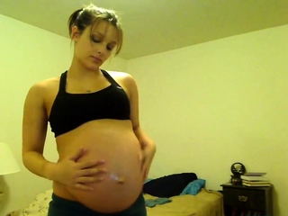 Pregnnt Tori Taylor Blue Shorts