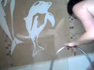 spying on stepmom’s hairy cunt in shower