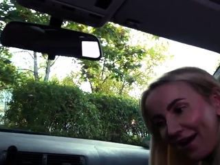 Public European babe pussyfucked outdoor