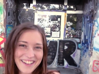 Cute amateur babe public fucked outdoor