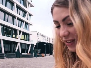 Meeting to fuck with an erotic tattoo model