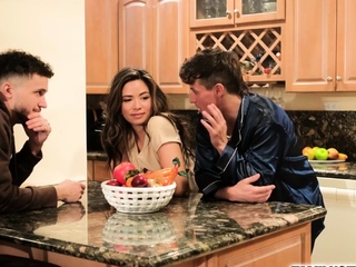 Scarlett Alexis effortlessly fucks Jay Romero and Apollo