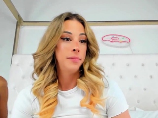 Tanned chick gives blow and get fuck by sexy trans