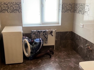 She got stuck so I fucked her hard