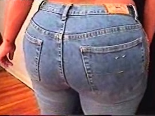 Amateur blondie solo anal masturbation