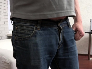 Cameraman failed to nail Russian amateur