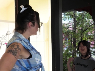 TGIRLSHOOKUP   Gamer Girl Wins a Creampie