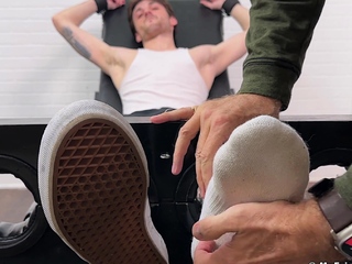 Homo Jock Chance loves discovering his sensitive spots
