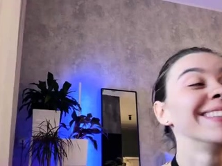 Cute amateur webcam teen girl toying pussy on webcam
