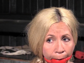 Fishnet MILF Hardcore: Big Cock Challenge