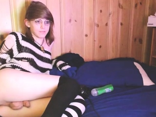 Amateur shemale in stockings jerking off