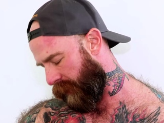 Hunk Daddy Fills His Ass With Huge Cock