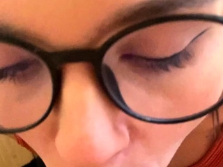 amateur blowjob cumshot finish in her mouth