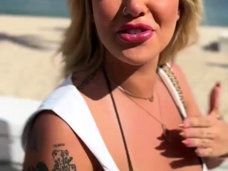Bombshell Kali Roses Poolside Hookup With This Lucky Guy