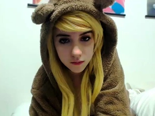 Amateur Webcam Teen Masturbates And Teases