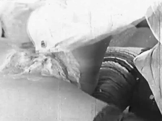 Amateur MILF Fisting