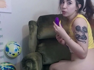 Brunette Solo Webcam Masturbation