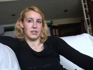 Amateur blonde blowjob and deepthroat