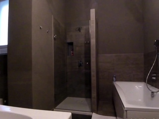 Sizzling Amateur Cock sucking Brunette on Cam