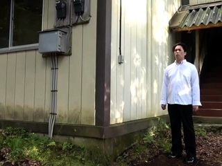 Asian amateur gives outdoor blowjob