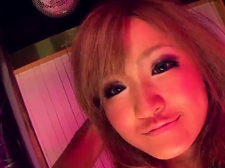 Kurea Muto Sexy Pool Dancing