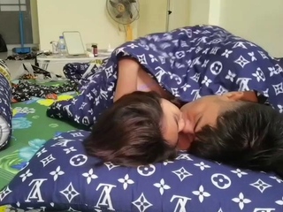 Webcam records amateur teens blowjob