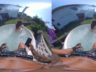 PURITYVR Orgasm in the jacuzzi with Dahlia