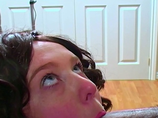 Amateur hands free close up blowjob