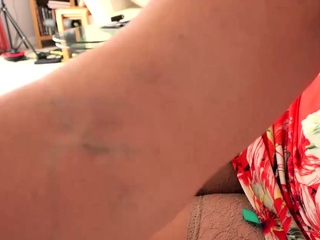 poghilaya-dama-razdelasy-do-gola-i-reshila-zapisaty-erotiche