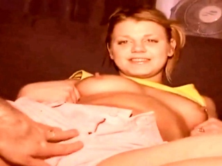 Pretty Girl Loves Homemade Blowjob and Cum Swallowing