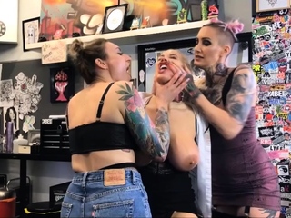 Femdom fetish threesome oral and fuck